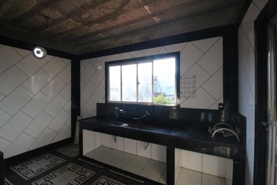 Cozinha de casa para alugar com 1 quarto, 60m² em Chacrinha, Nova Iguaçu