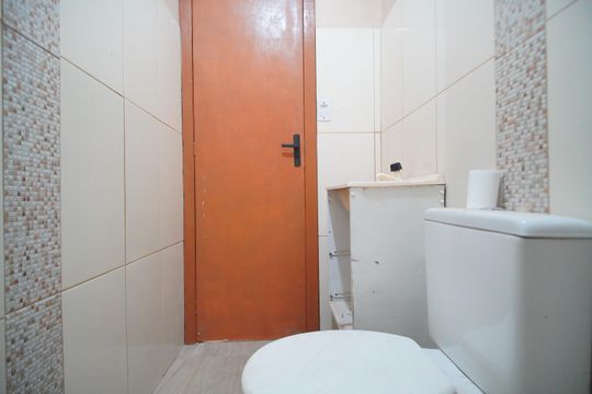 Banheiro 2 de casa para alugar com 3 quartos, 106m² em Vicentina, São Leopoldo