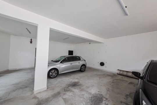 Casa à venda com 3 quartos, 230m² em Jardim Itapoan, Santo André