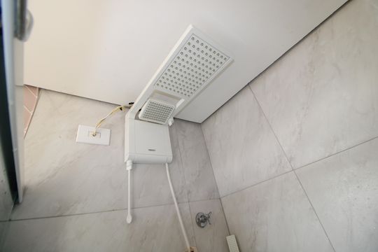 Banheiro de kitnet/studio à venda com 1 quarto, 28m² em Santana, São Paulo