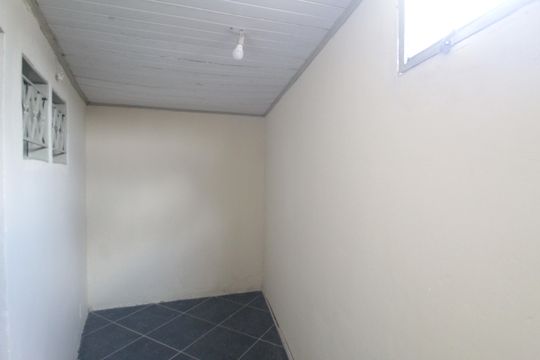 Escritório de casa para alugar com 1 quarto, 96m² em Parque São Pedro, Belo Horizonte