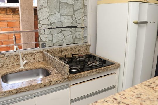 Cozinha de kitnet/studio para alugar com 1 quarto, 37m² em Vila Romana, Goiânia