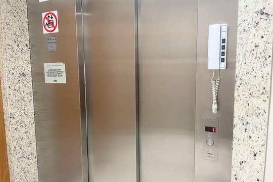 Elevador de apartamento à venda com 2 quartos, 45m² em Santa Monica, Belo Horizonte