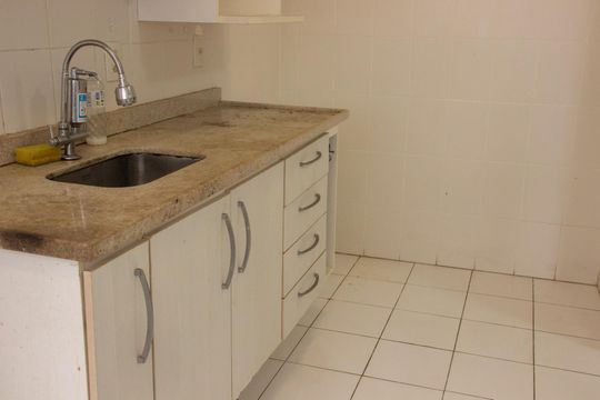 Apartamento para alugar com 2 quartos, 90m² em Parque Riviera, Cabo Frio