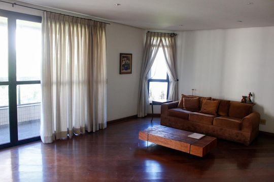 Apartamento à venda com 4 quartos, 160m² em Vila Suzana, São Paulo