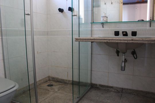 Banheiro da Suíte 3 de apartamento à venda com 4 quartos, 160m² em Vila Suzana, São Paulo