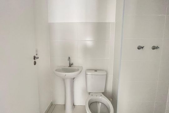 Banheiro de apartamento à venda com 2 quartos, 37m² em Jaguaré, São Paulo