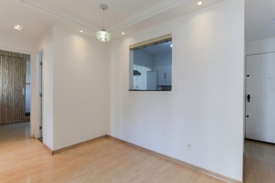 Sala de apartamento à venda com 2 quartos, 60m² em Vila Amélia, São Paulo