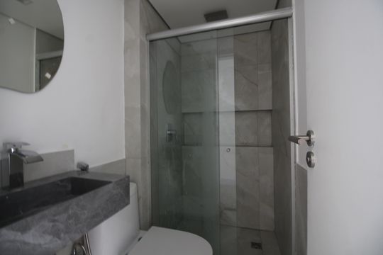 Banheiro Social de apartamento para alugar com 3 quartos, 105m² em Jacarepaguá, Rio de Janeiro