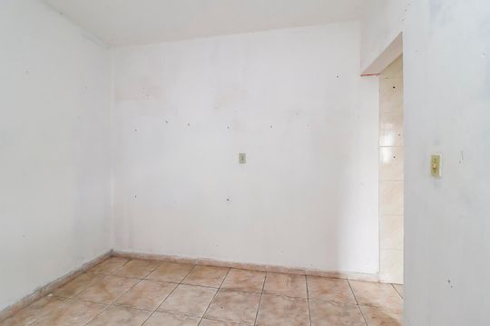 Sala / Quarto de casa para alugar com 1 quarto, 22m² em Jardim Helena, São Paulo