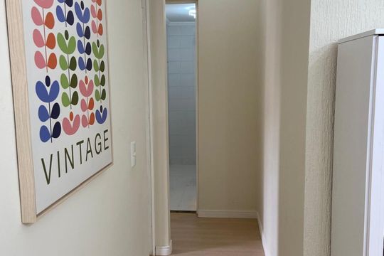 Corredor de apartamento à venda com 2 quartos, 59m² em Jardim Santo André, Santo André