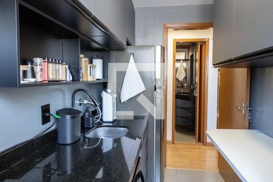 Cozinha de kitnet/studio para alugar com 1 quarto, 48m² em Botafogo, Campinas