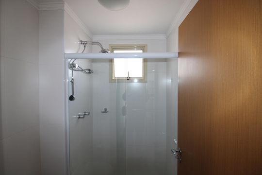 Banheiro de apartamento à venda com 1 quarto, 45m² em Santana, São Paulo