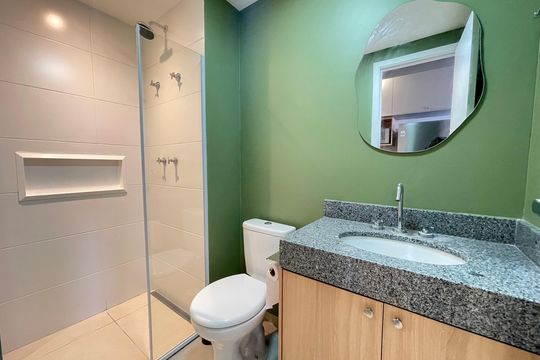 Banheiro de kitnet/studio à venda com 1 quarto, 25m² em Butantã, São Paulo