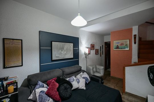 Sala de casa de condomínio para alugar com 3 quartos, 100m² em Jardim Taboao, São Paulo