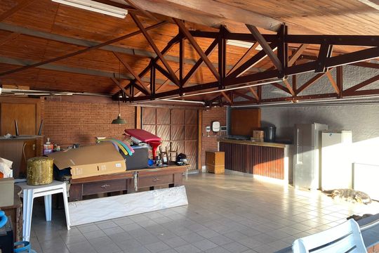 Garagem de casa à venda com 3 quartos, 326m² em Tremembé, São Paulo