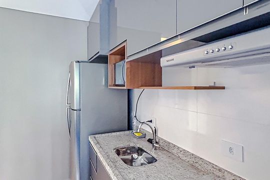 Cozinha de apartamento para alugar com 1 quarto, 40m² em Vila Regente Feijó, São Paulo