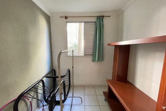 Quarto 1 de apartamento à venda com 2 quartos, 43m² em Cidade dos Bandeirantes, São Paulo