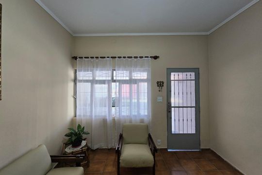 Casa para alugar com 8 quartos, 226m² em Jardim Pereira, Guarulhos