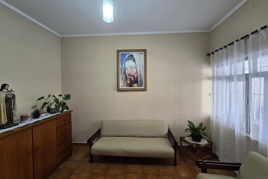 Sala de casa para alugar com 8 quartos, 226m² em Jardim Pereira, Guarulhos