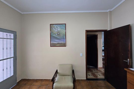 Sala de casa para alugar com 8 quartos, 226m² em Jardim Pereira, Guarulhos