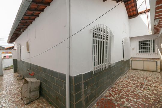 Casa para alugar com 3 quartos, 180m² em Alípio de Melo, Belo Horizonte