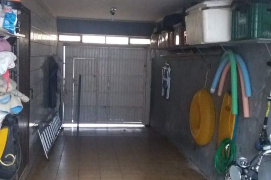 Garagem de casa para alugar com 3 quartos, 240m² em Parque Santa Fé, Porto Alegre