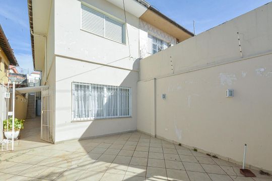 Garagem de casa à venda com 3 quartos, 150m² em Jardim Santa Cruz (campo Grande), São Paulo