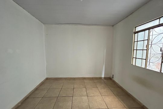 Quarto de casa à venda com 6 quartos, 360m² em Jardim Leblon, Belo Horizonte