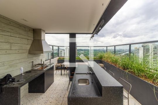 Churrasqueira de kitnet/studio para alugar com 1 quarto, 24m² em Pinheiros, São Paulo