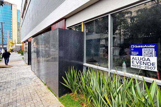 fachada do predio de kitnet/studio à venda com 1 quarto, 24m² em Pinheiros, São Paulo