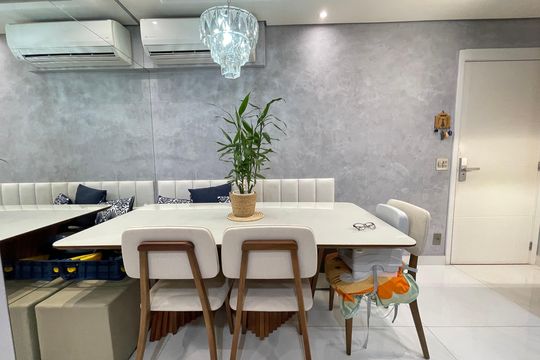 Sala de apartamento à venda com 2 quartos, 66m² em Caxingui, São Paulo