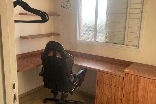 Quarto 1 de apartamento à venda com 2 quartos, 34m² em Jardim Itacolomi, São Paulo