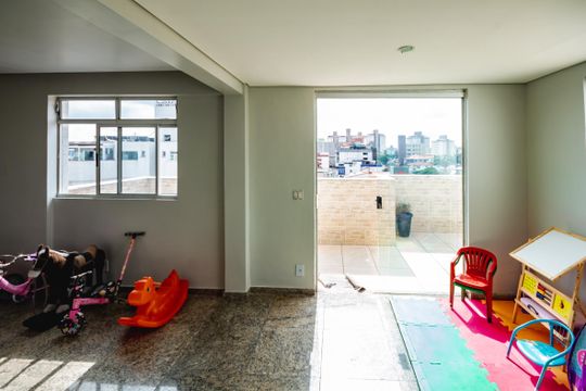 Apartamento para alugar com 4 quartos, 323m² em Castelo, Belo Horizonte