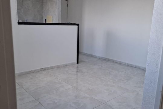 Sala de apartamento para alugar com 2 quartos, 44m² em Loteamento Jardim das Estâncias, Sumaré