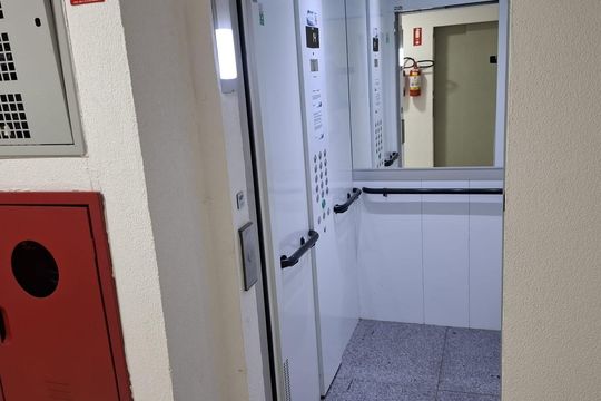 Área externa de apartamento para alugar com 2 quartos, 44m² em Loteamento Jardim das Estâncias, Sumaré