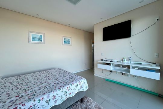 Suíte 2 de casa para alugar com 3 quartos, 450m² em Morro das Pedras, Florianópolis