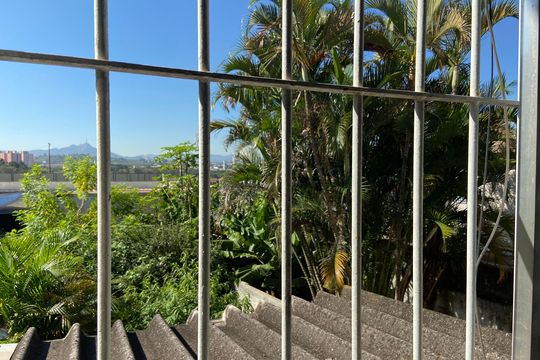 Quarto 2 - Vista de casa à venda com 4 quartos, 250m² em Km 18, Osasco