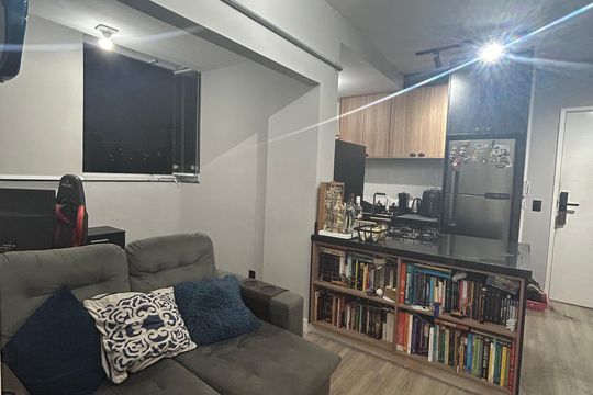 Sala de apartamento à venda com 1 quarto, 34m² em Vila Osasco, Osasco