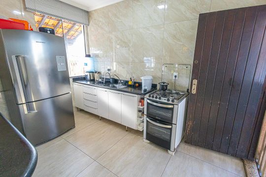 cozinha de casa para alugar com 3 quartos, 240m² em Jardim Guanabara, Belo Horizonte