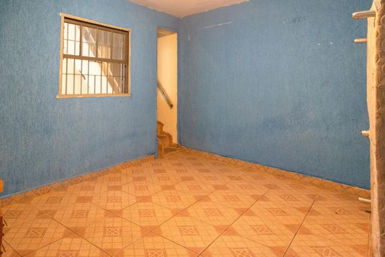 Quarto de casa para alugar com 1 quarto, 40m² em Jardim Santa Maria, Guarulhos
