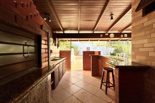 Área comum - Churrasqueira de kitnet/studio para alugar com 1 quarto, 14m² em Saco dos Limões, Florianópolis