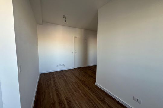 Sala de apartamento à venda com 2 quartos, 54m² em Jardim Maria Helena, Barueri