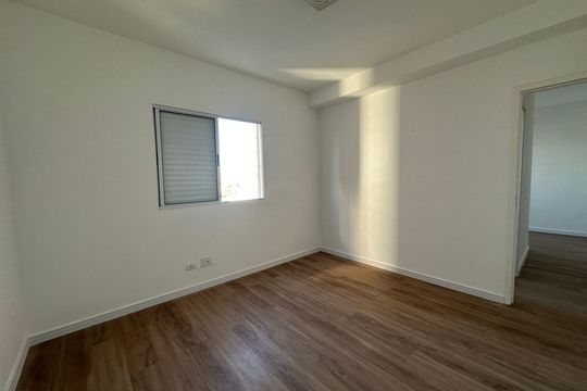 Quarto 2 de apartamento à venda com 2 quartos, 54m² em Jardim Maria Helena, Barueri