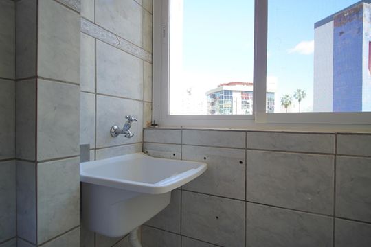 Cozinha e Área de Serviço de apartamento para alugar com 1 quarto, 46m² em Floresta, Porto Alegre
