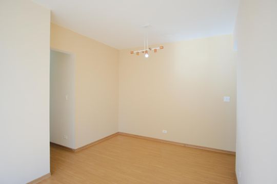 Sala de apartamento para alugar com 3 quartos, 60m² em Chácara Santo Antônio, São Paulo