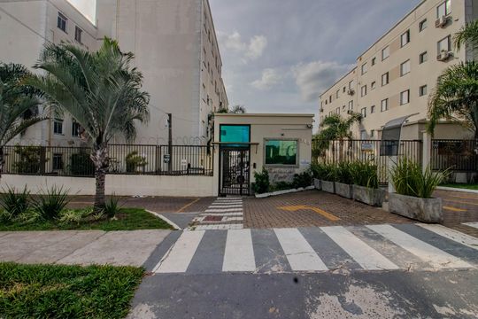 Fachada de apartamento para alugar com 2 quartos, 45m² em Jardim Dona Leopoldina, Porto Alegre