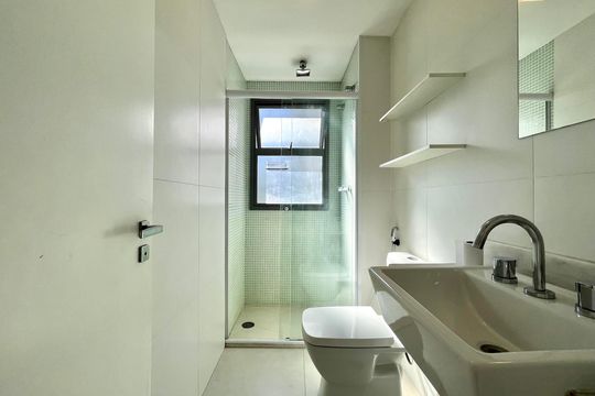 Banheiro Corredor de apartamento à venda com 2 quartos, 54m² em Vila Clementino, São Paulo