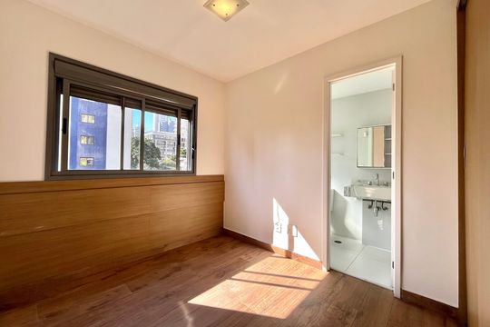 Suite de apartamento à venda com 2 quartos, 54m² em Vila Clementino, São Paulo