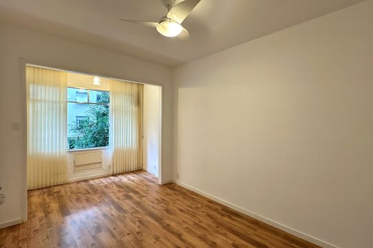 Apartamento para alugar com 1 quarto, 56m² em Copacabana, Rio de Janeiro